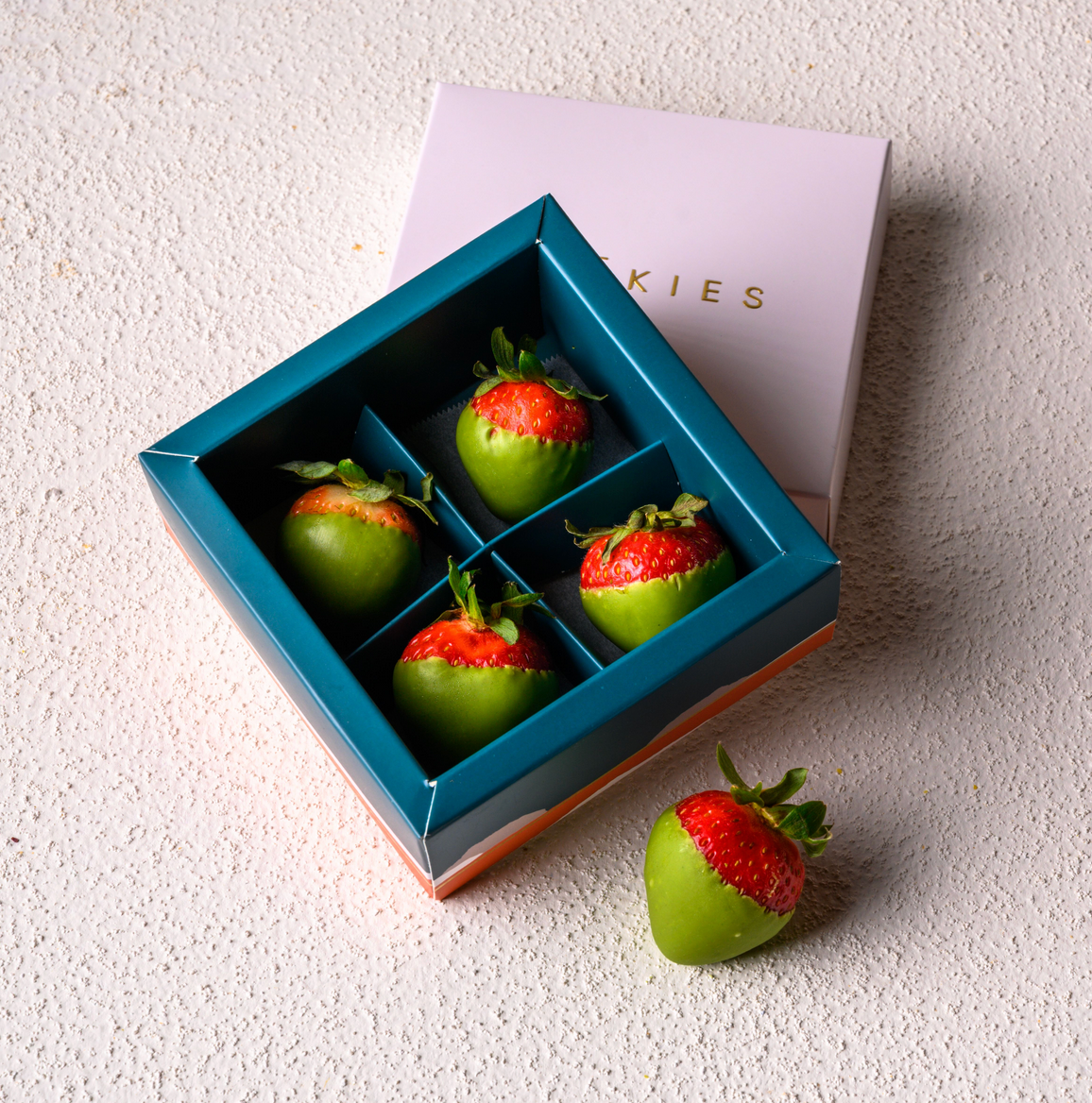 Matcha Dipped Strawberry Box of 4
